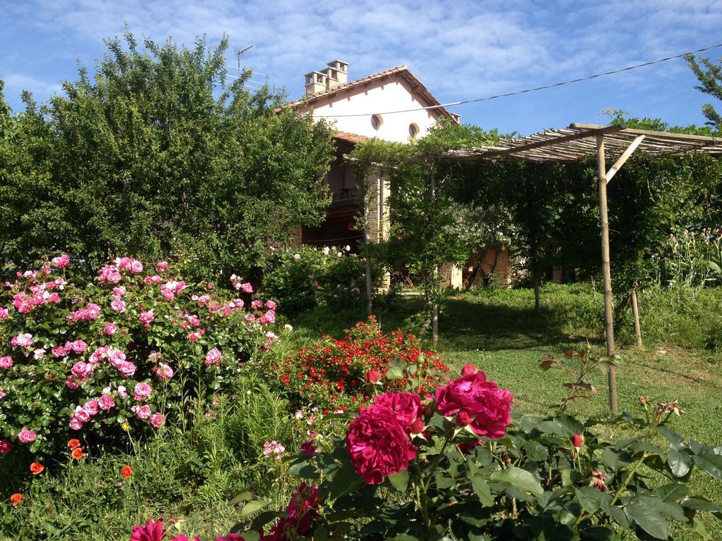 Hostal Casa Isabella Vaglio Serra Exterior foto